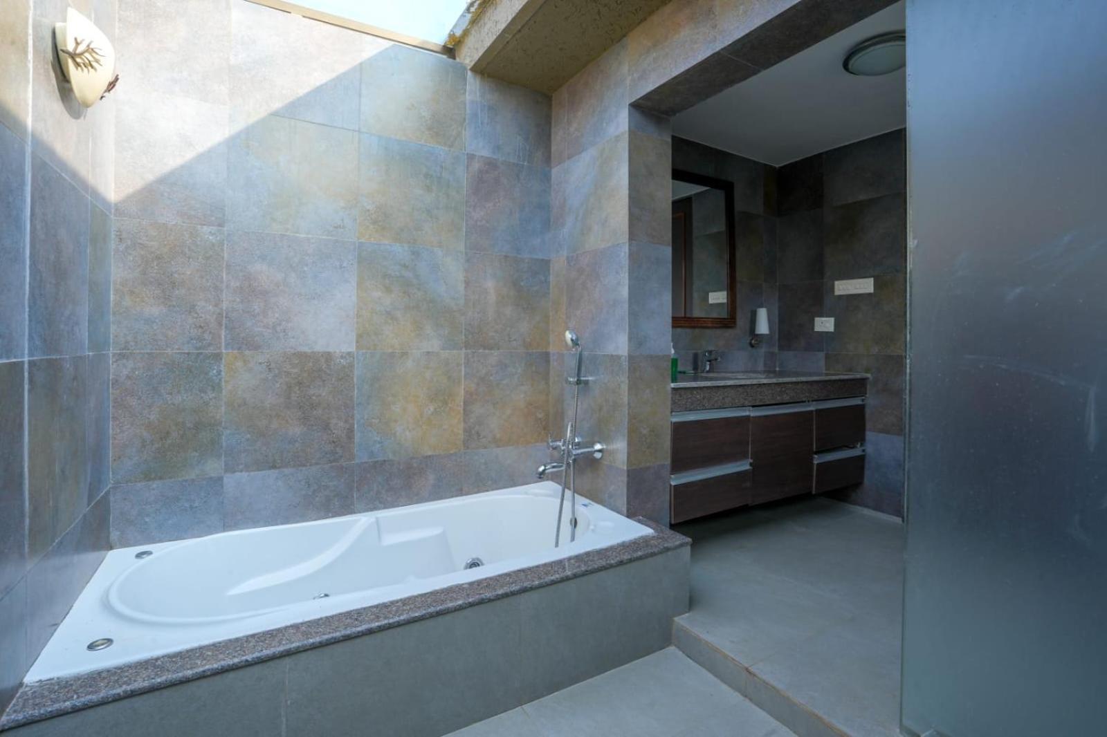 E&G Green Courts Resort At Koroli Hill Station Nashik Exterior photo