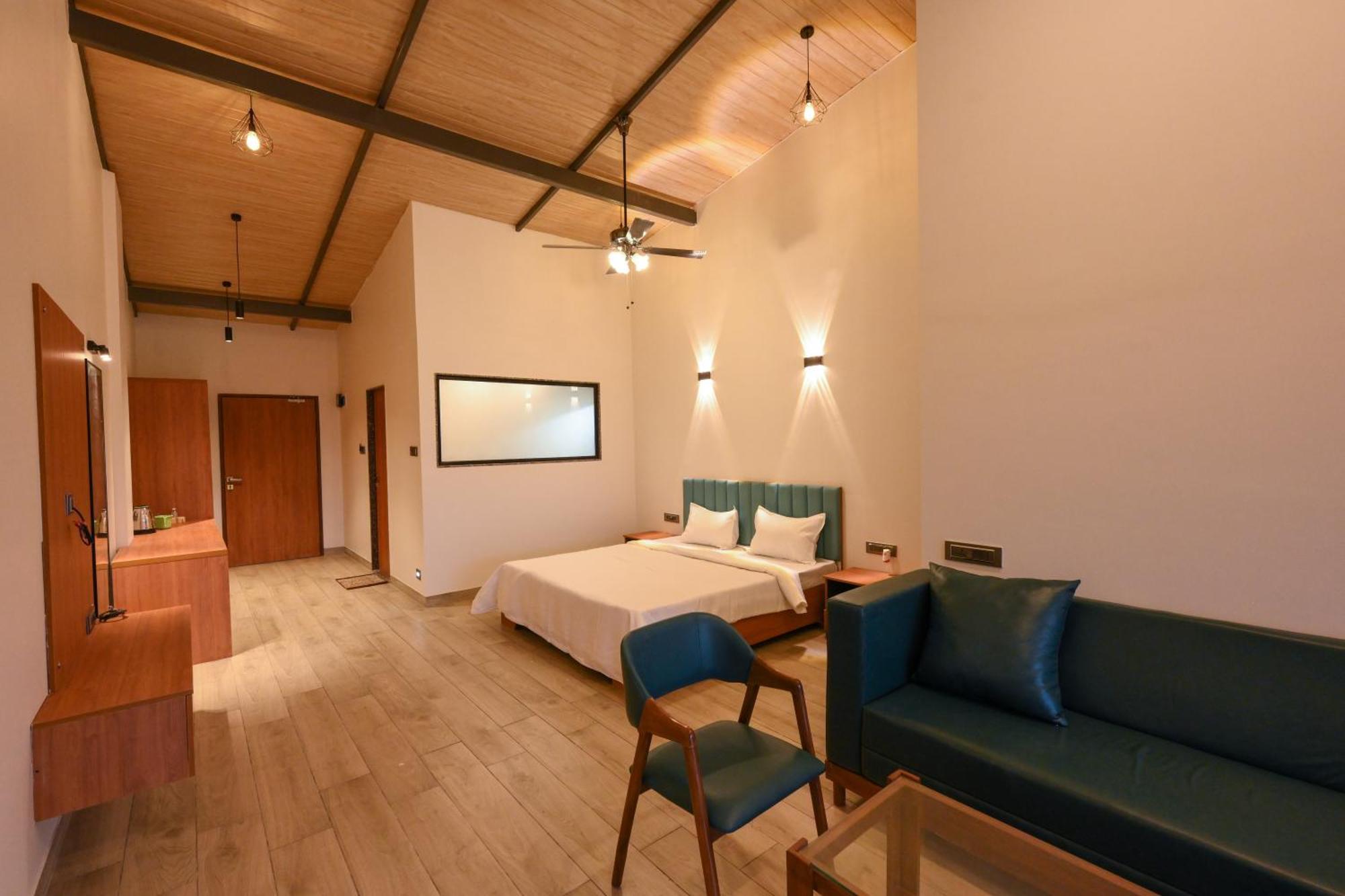 E&G Green Courts Resort At Koroli Hill Station Nashik Exterior photo